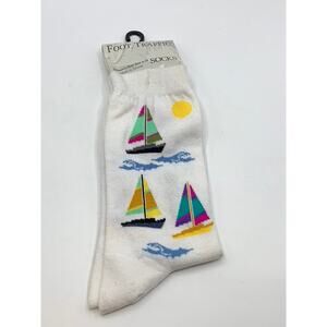 FOOT TRAFFIC Women's White Multi Sail Print Crew Socks SZ 4-10